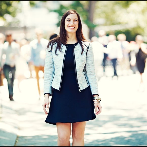 Meet your Posher, Lynn! *POSH AMBASSADOR* - Picture 6 of 8